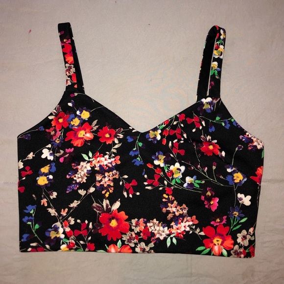 Crop top - Picture 2 of 4